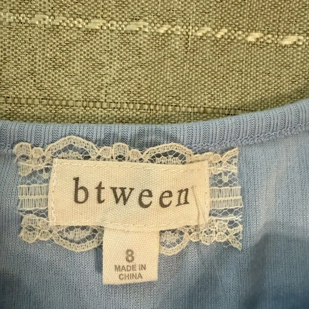 NWT Btween Girls Front Twist Blue Sleeveless Top Size 8 Great Condition